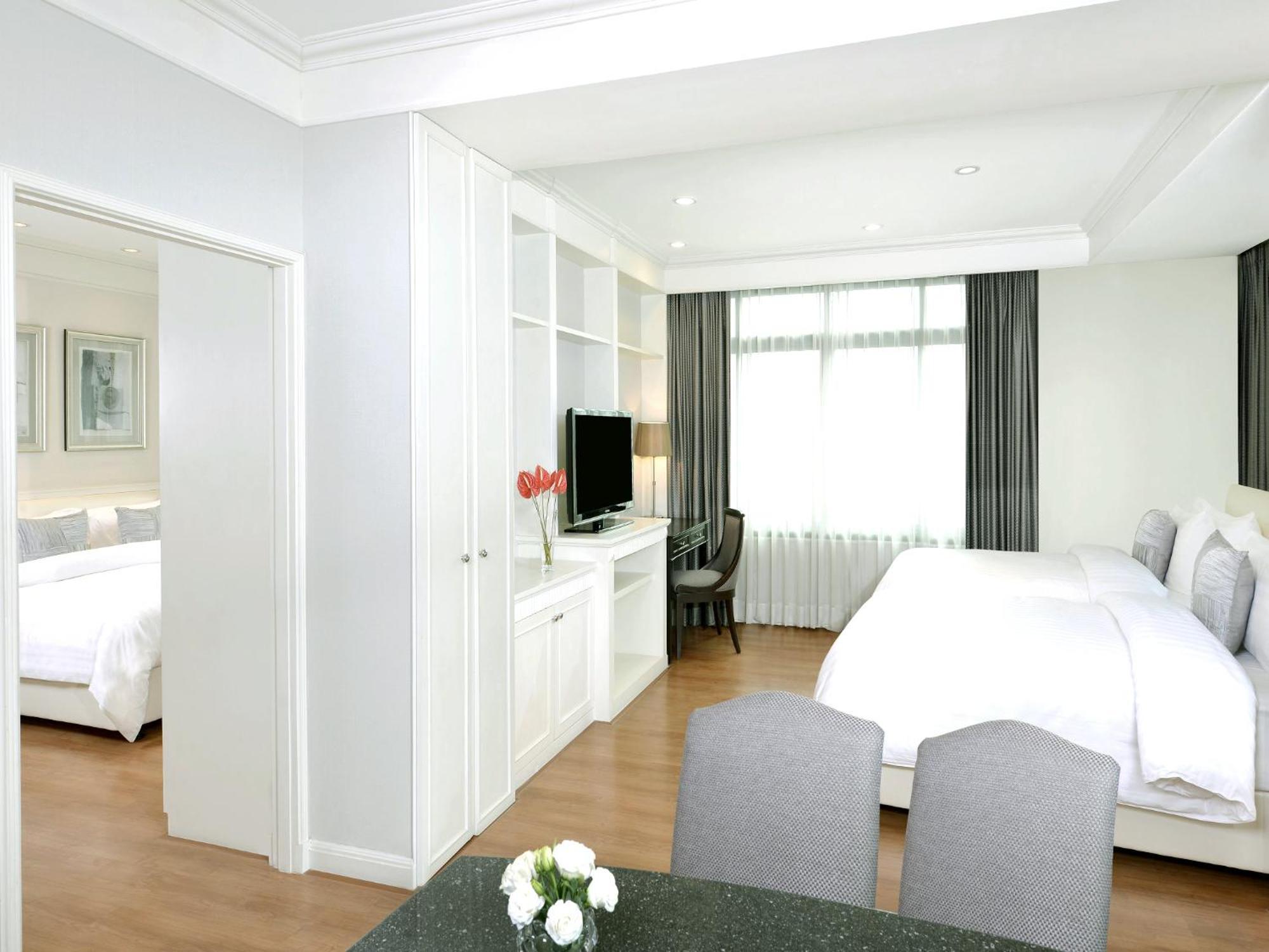 Centre Point Chidlom Hotel Bangkok Ngoại thất bức ảnh